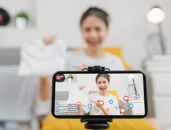 TikTokラーブコマース！本日、配信です（｀･ω･´）ゞﾋﾞｼｯ!!